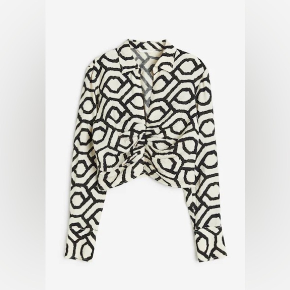 H&M cropped button down